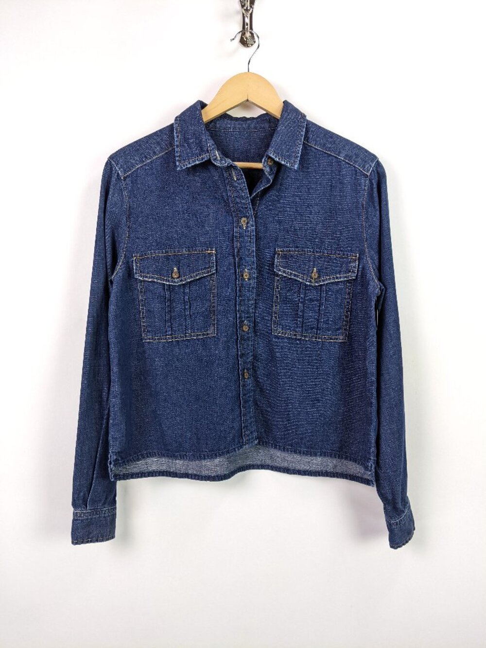 Womens Denim Button-Up Shirt Long Sleeve Cropped Hi-Lo Hem Size S
